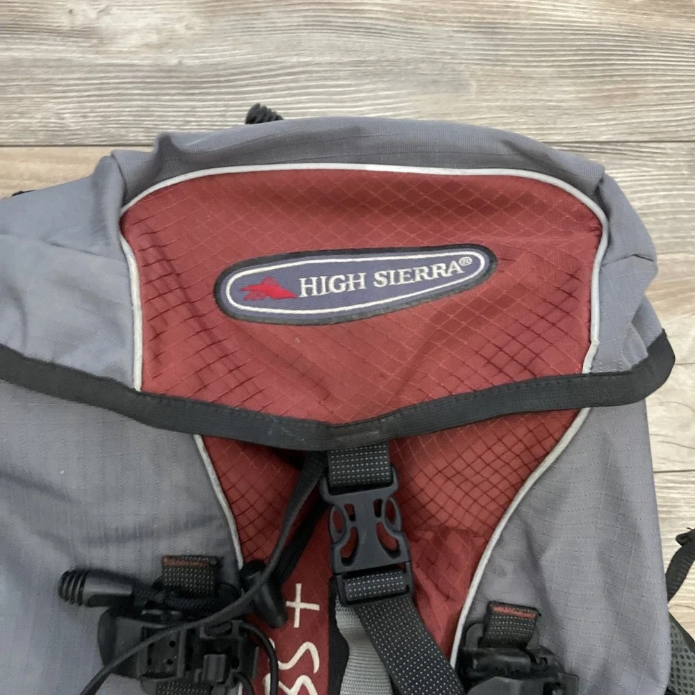 High Sierra Backpack‎ Trek 35+ Camping Hiking-